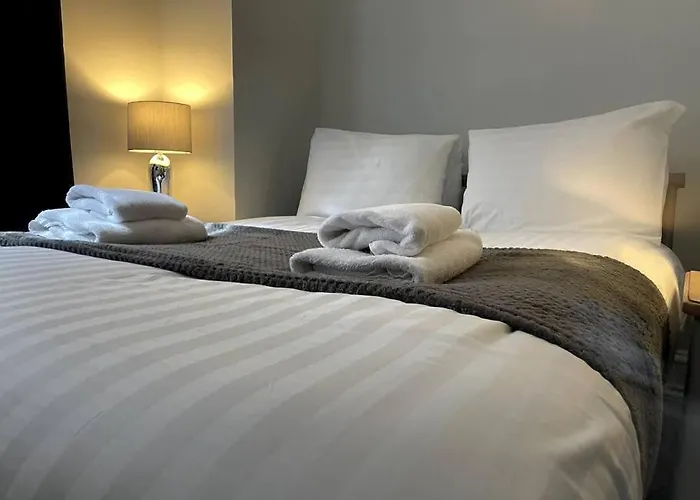 Flat 5 - 2 Bed City Centre Affordable Quality
